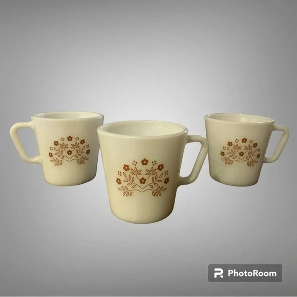 Vintage Pyrex Mugs - Picture 1 of 4